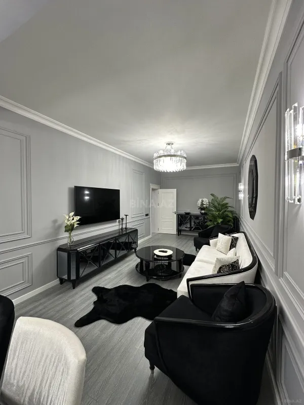 Satılır 2 otaqlı mənzil 98 m²