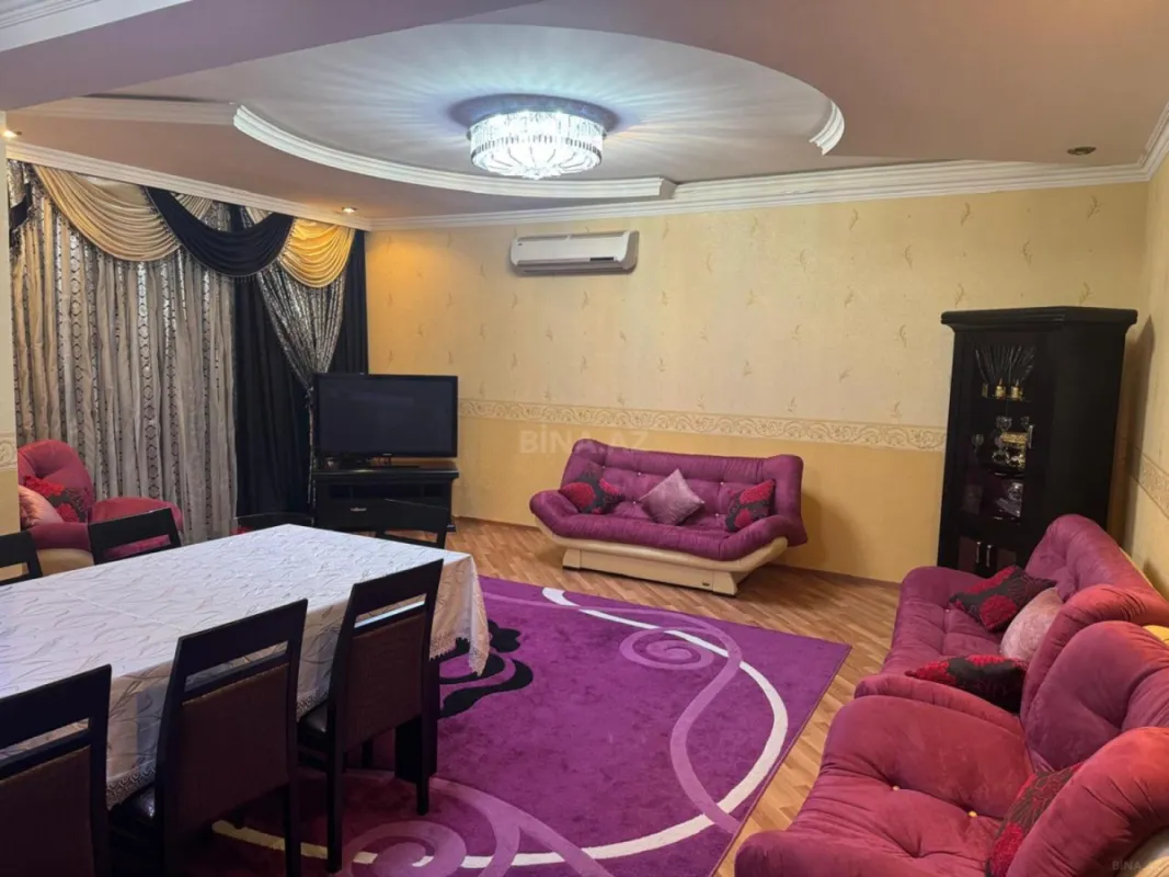 Satılır 4 otaqlı mənzil 159 m²