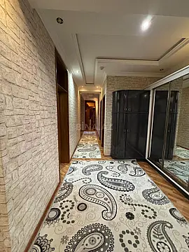Satılır 4 otaqlı mənzil 159 m²