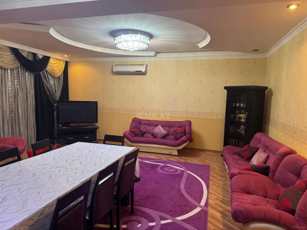 Satılır 4 otaqlı mənzil 159 m²