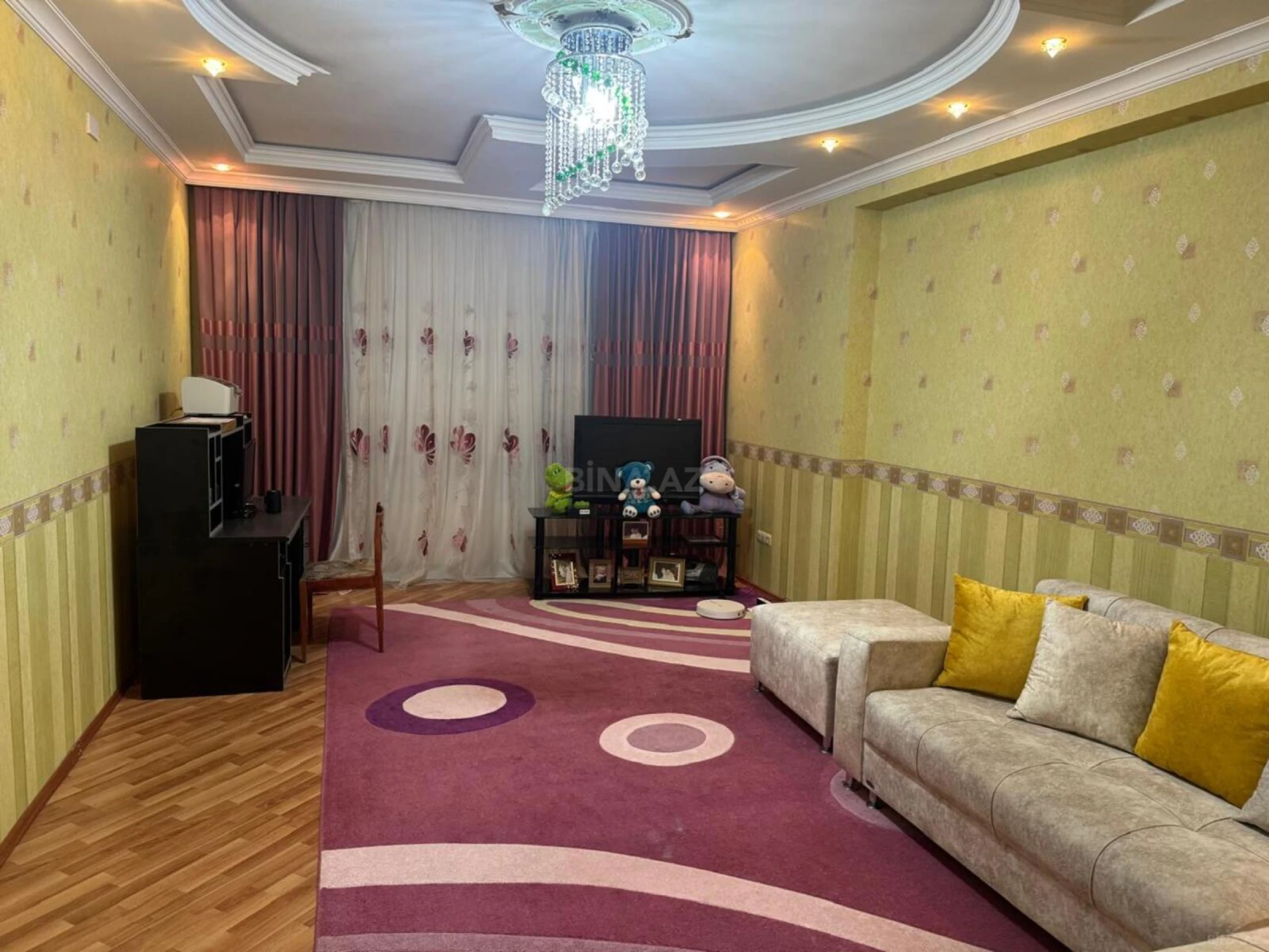 Satılır 4 otaqlı mənzil 159 m²