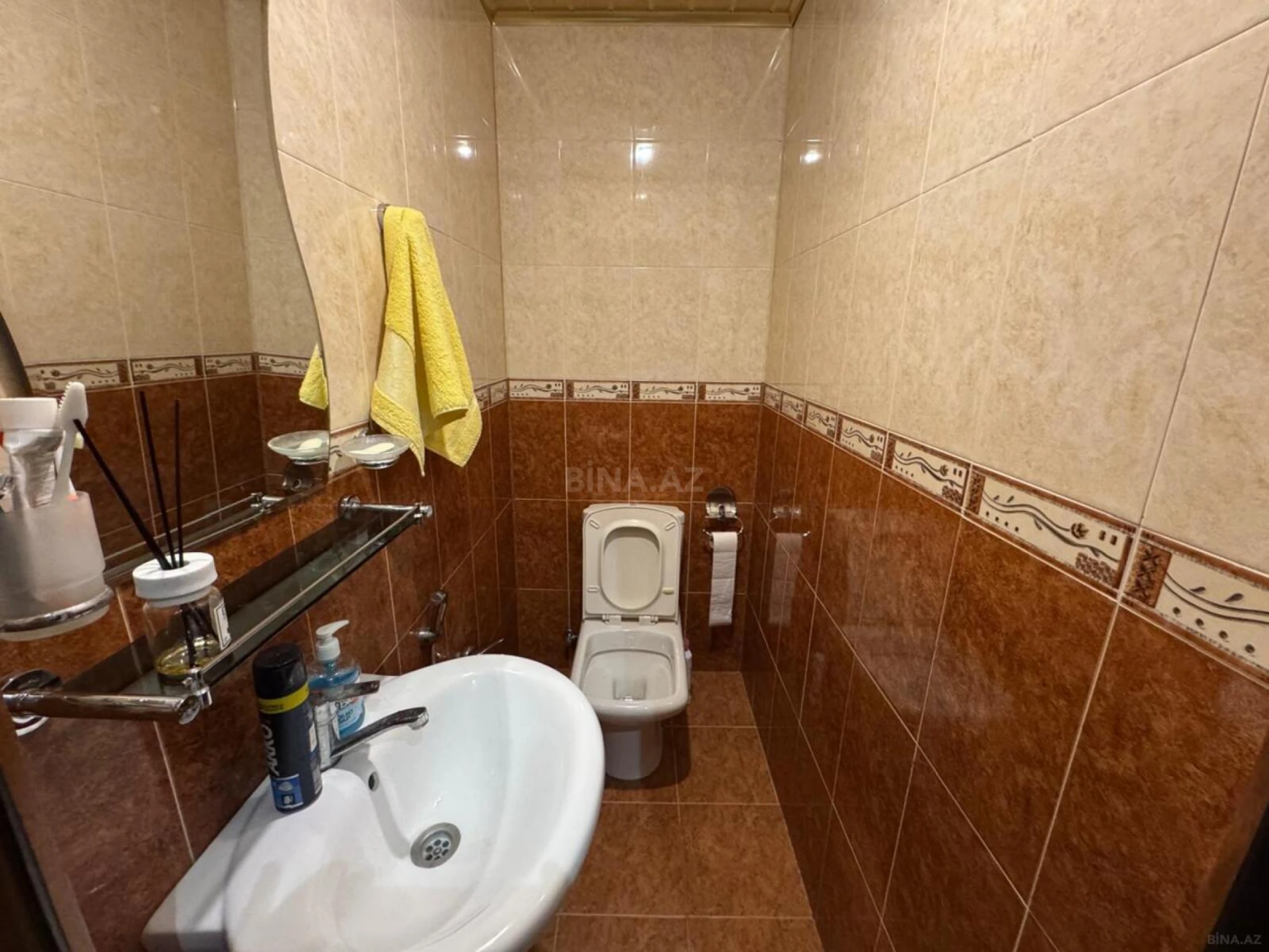 Satılır 4 otaqlı mənzil 159 m²