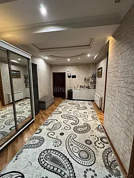 Satılır 4 otaqlı mənzil 159 m²