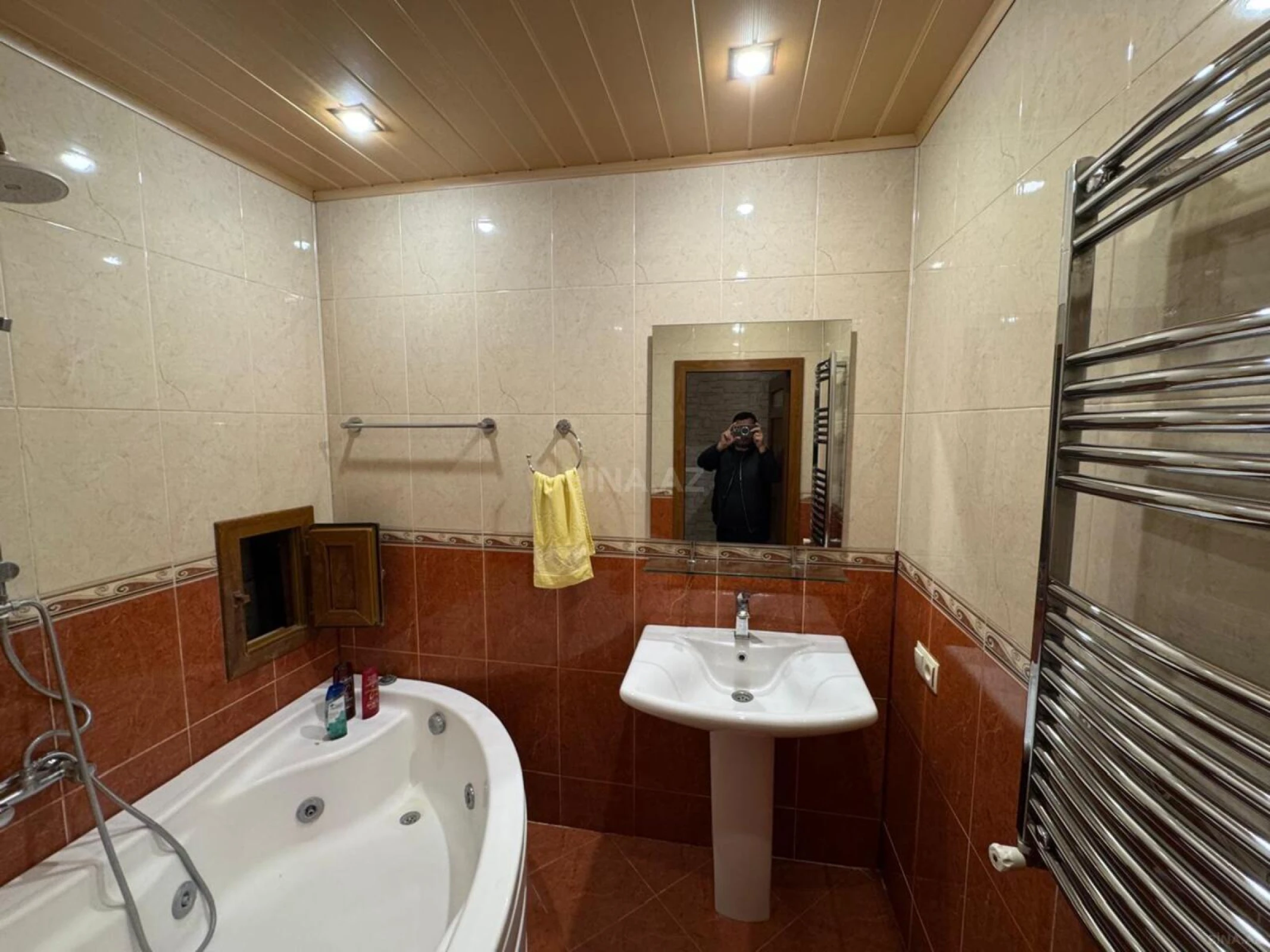 Satılır 4 otaqlı mənzil 159 m²