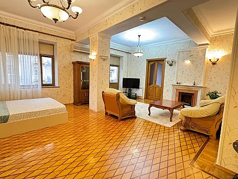 Kirayə verilir 3 otaqlı mənzil 90 m² — Bakı, Sahil qəs. 3 otaq 90.00 m²
