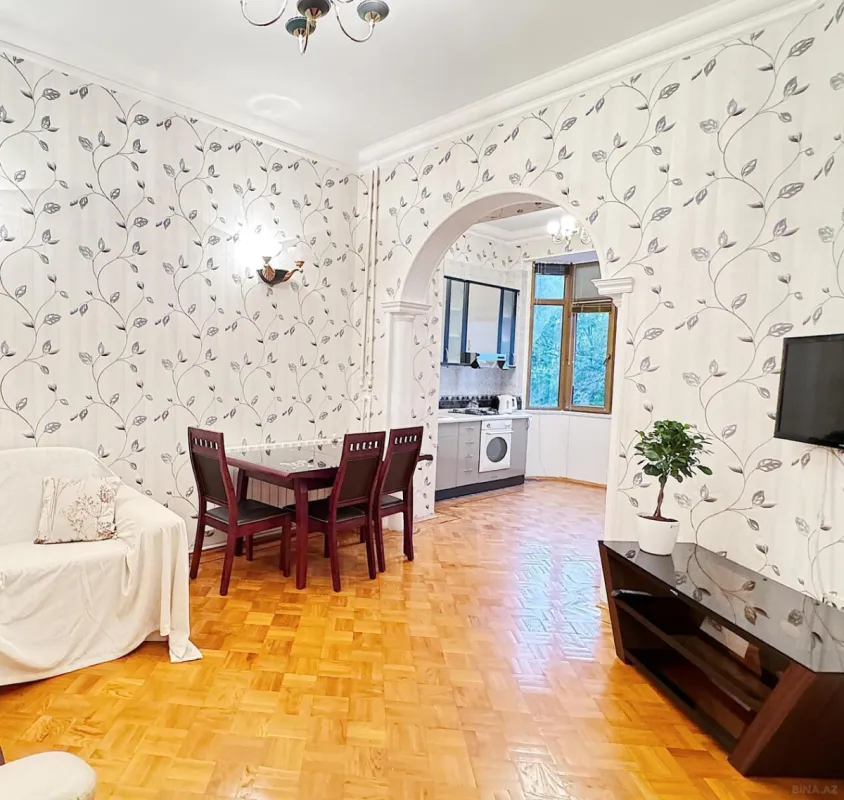 Kirayə verilir 3 otaqlı mənzil 90 m²