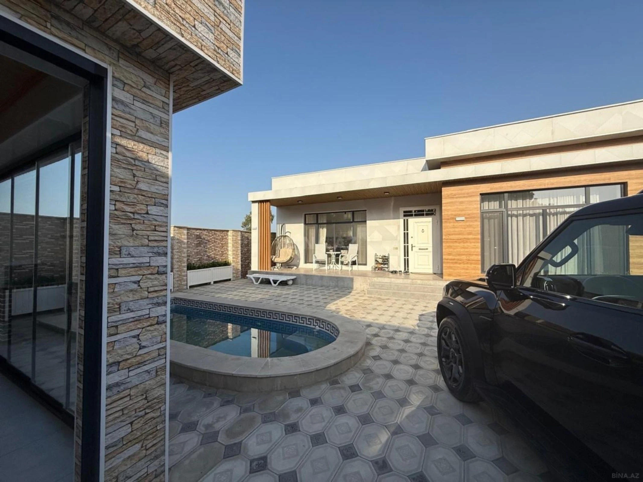 Satılır 5 otaqlı həyət evi 180 m²