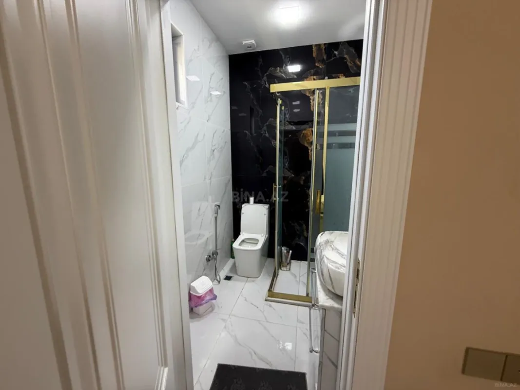 Satılır 5 otaqlı həyət evi 180 m²