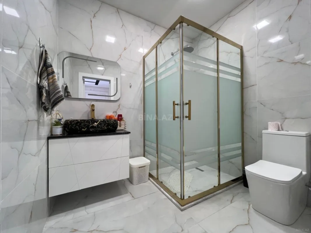 Satılır 5 otaqlı həyət evi 180 m²