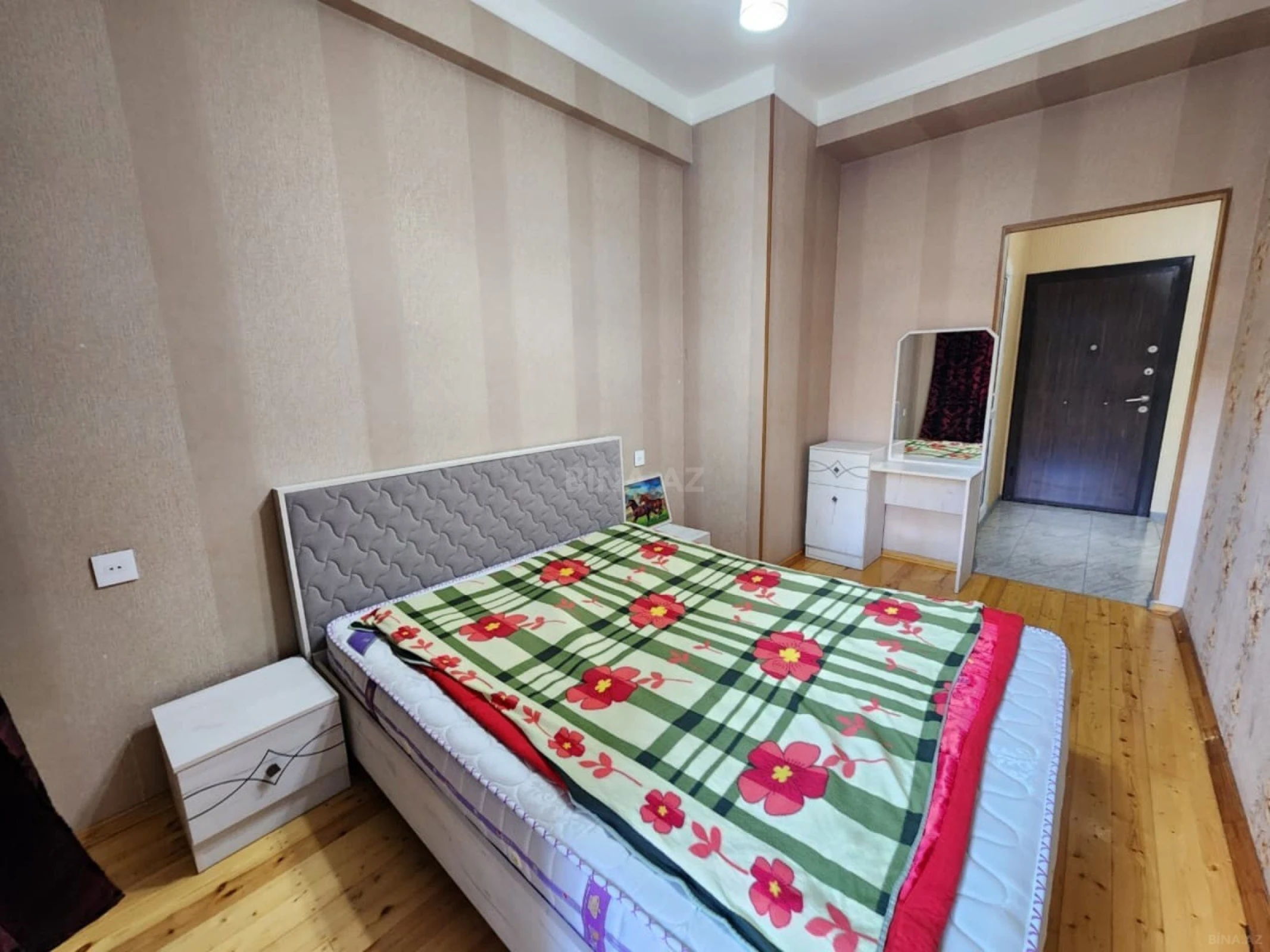 Kirayə verilir 2 otaqlı mənzil 50 m²