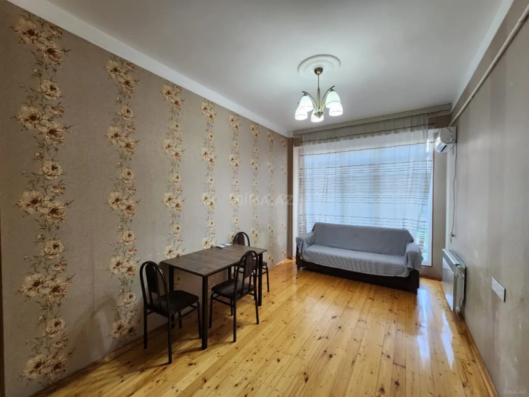 Kirayə verilir 2 otaqlı mənzil 50 m²