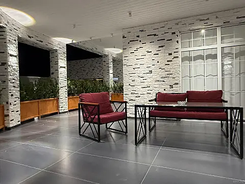 Kirayə verilir 5 otaqlı həyət evi 250 m²