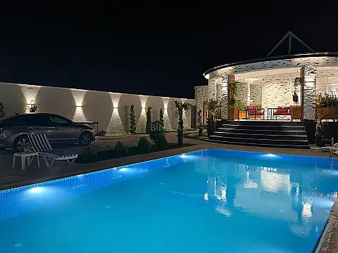 Kirayə verilir 5 otaqlı həyət evi 250 m²