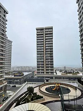 Satılır 4 otaqlı mənzil 194 m²