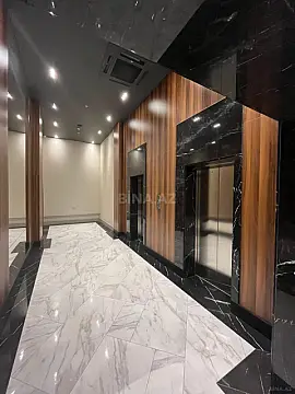 Satılır 4 otaqlı mənzil 194 m²