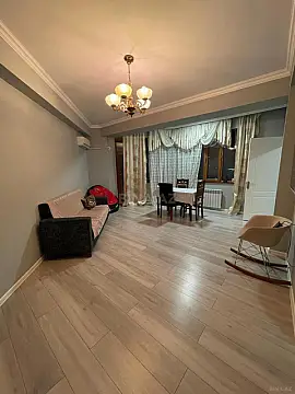 Kirayə verilir 2 otaqlı mənzil 65 m²