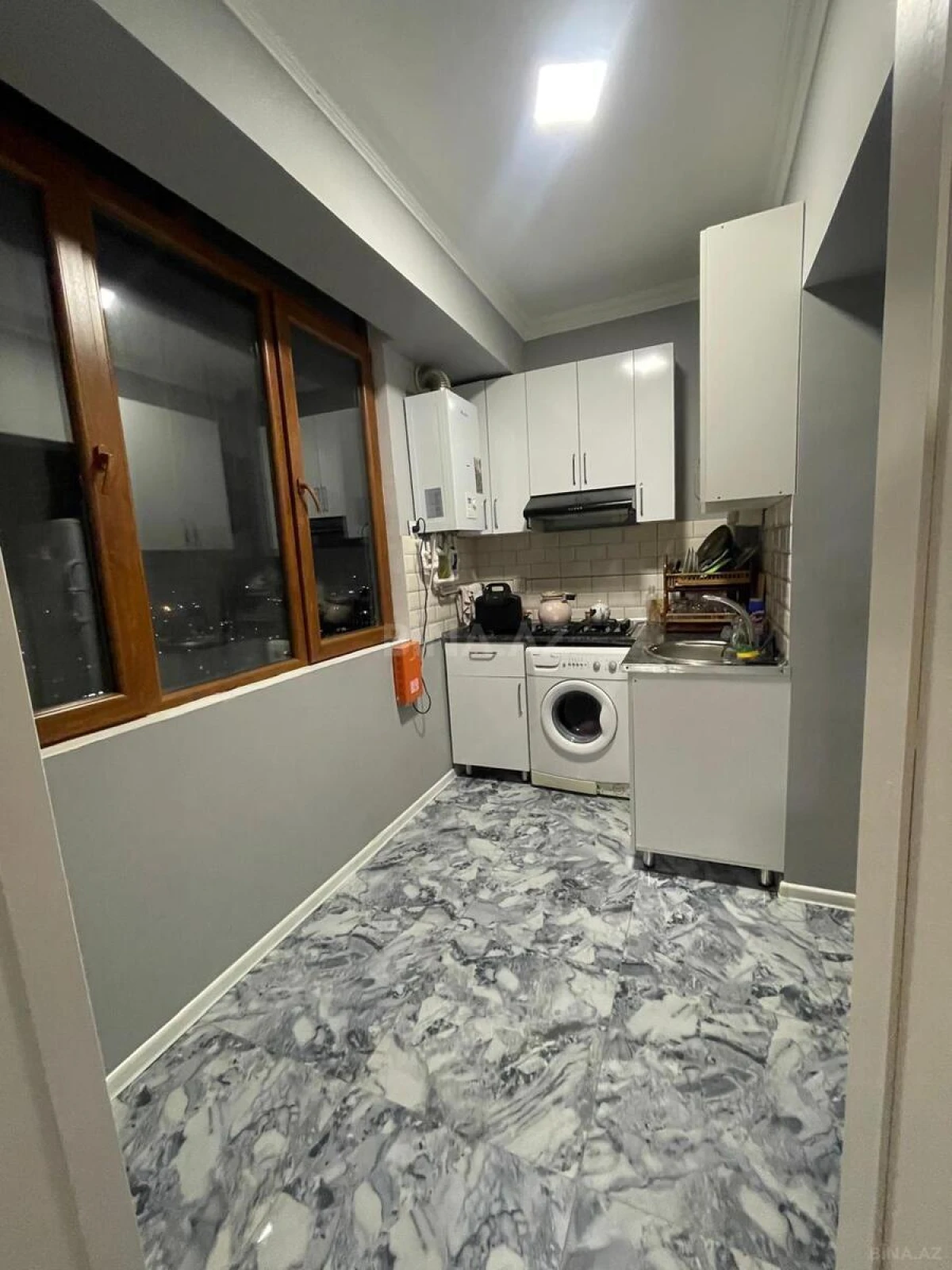 Kirayə verilir 2 otaqlı mənzil 65 m²