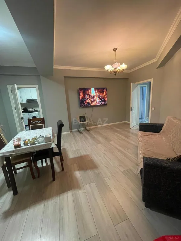 Kirayə verilir 2 otaqlı mənzil 65 m²