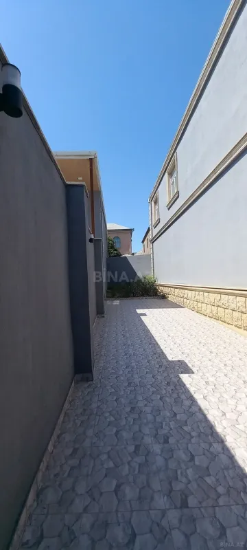 Satılır 5 otaqlı həyət evi 220 m²