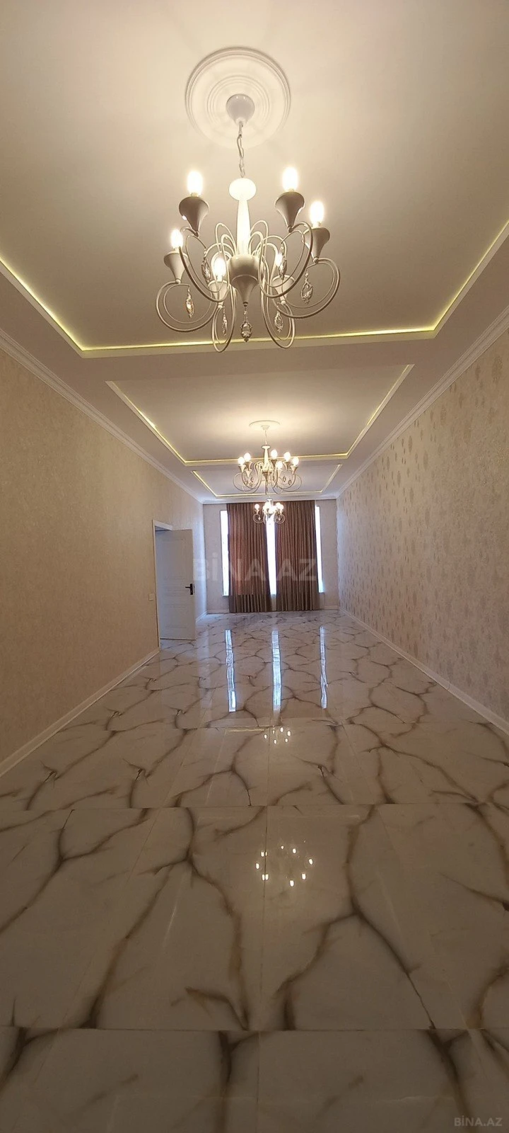 Satılır 5 otaqlı həyət evi 220 m²