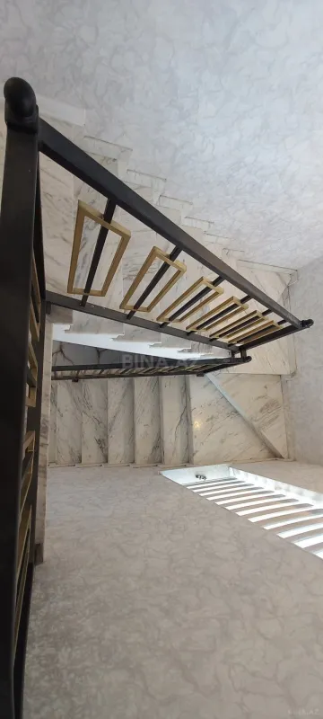 Satılır 5 otaqlı həyət evi 220 m²