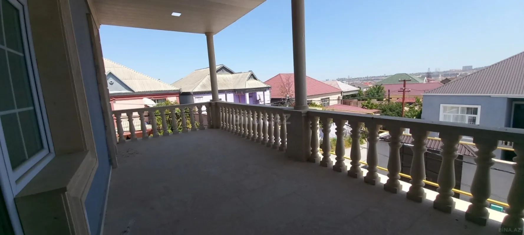 Satılır 5 otaqlı həyət evi 220 m²