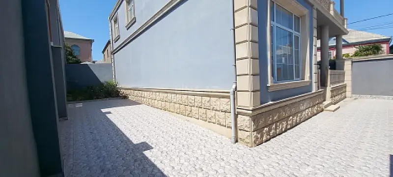Satılır 5 otaqlı həyət evi 220 m²