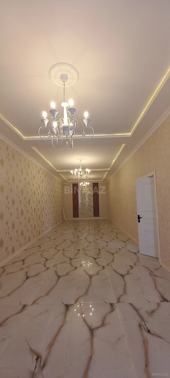 Satılır 5 otaqlı həyət evi 220 m²