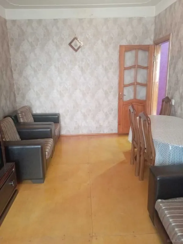 Kirayə verilir 2 otaqlı mənzil 50 m²