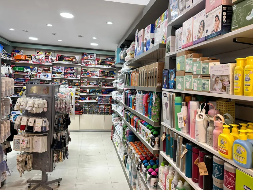 Satılır obyekt 186 m²