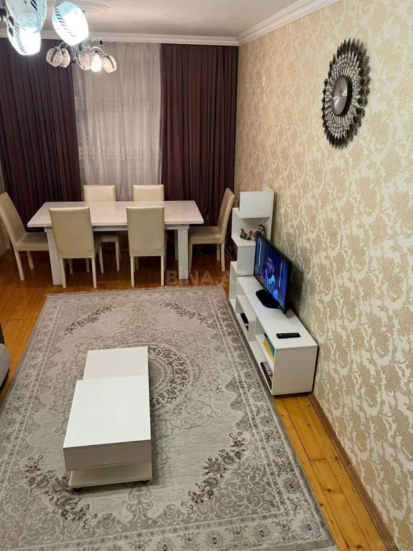 Satılır 2 otaqlı mənzil 62 m²
