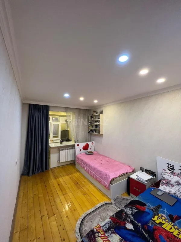 Satılır 2 otaqlı mənzil 62 m²