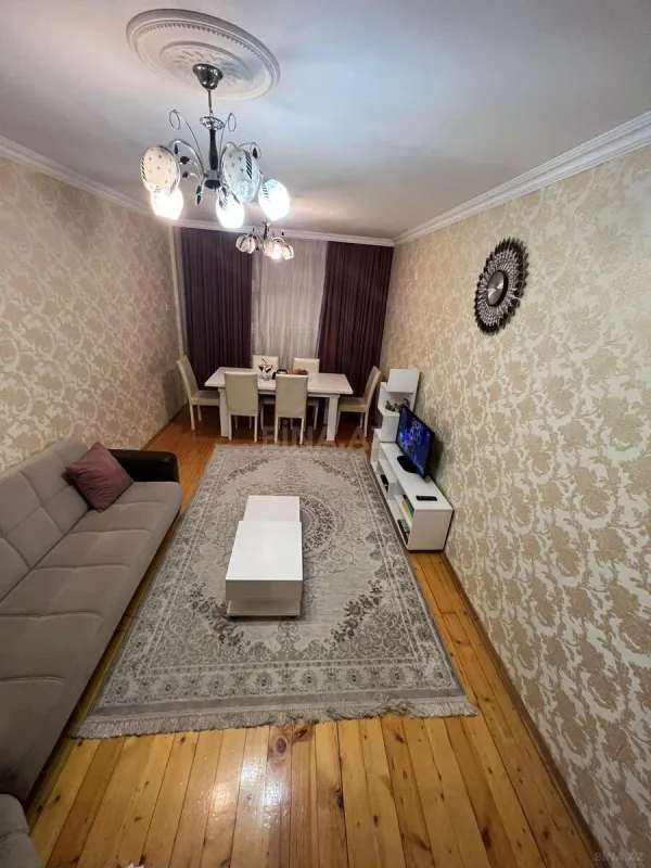 Satılır 2 otaqlı mənzil 62 m²
