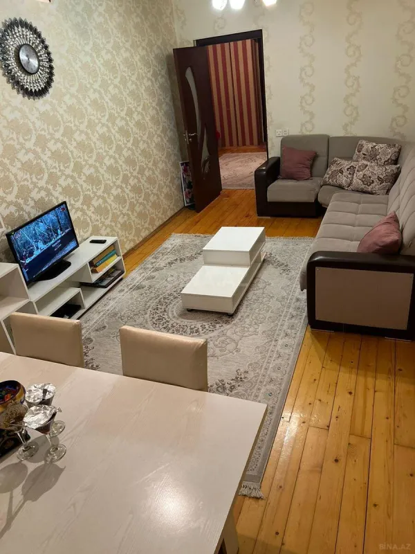 Satılır 2 otaqlı mənzil 62 m²