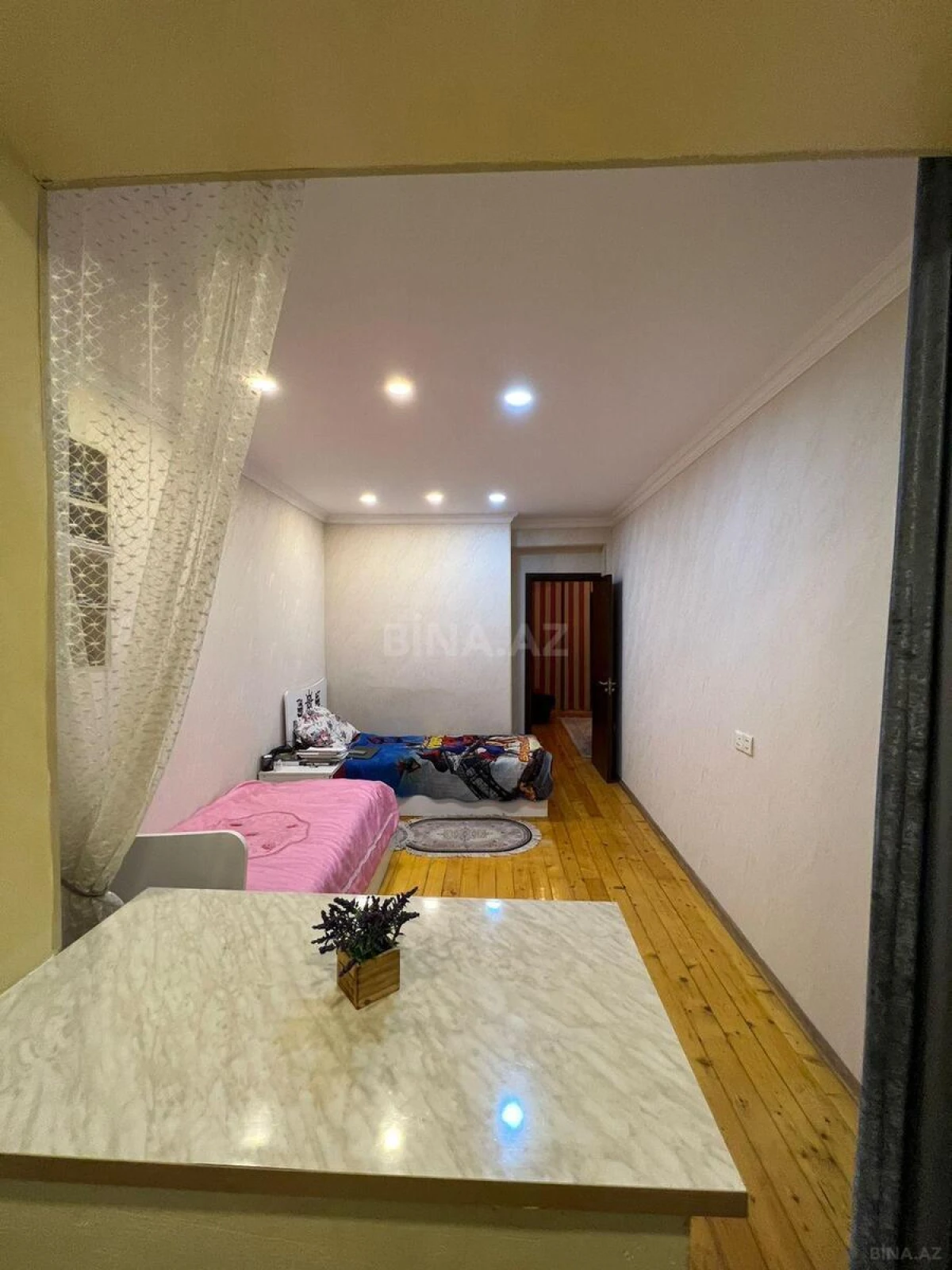 Satılır 2 otaqlı mənzil 62 m²