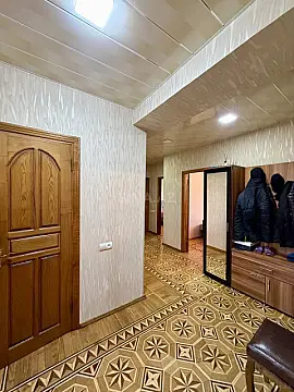 Satılır 4 otaqlı mənzil 100 m²
