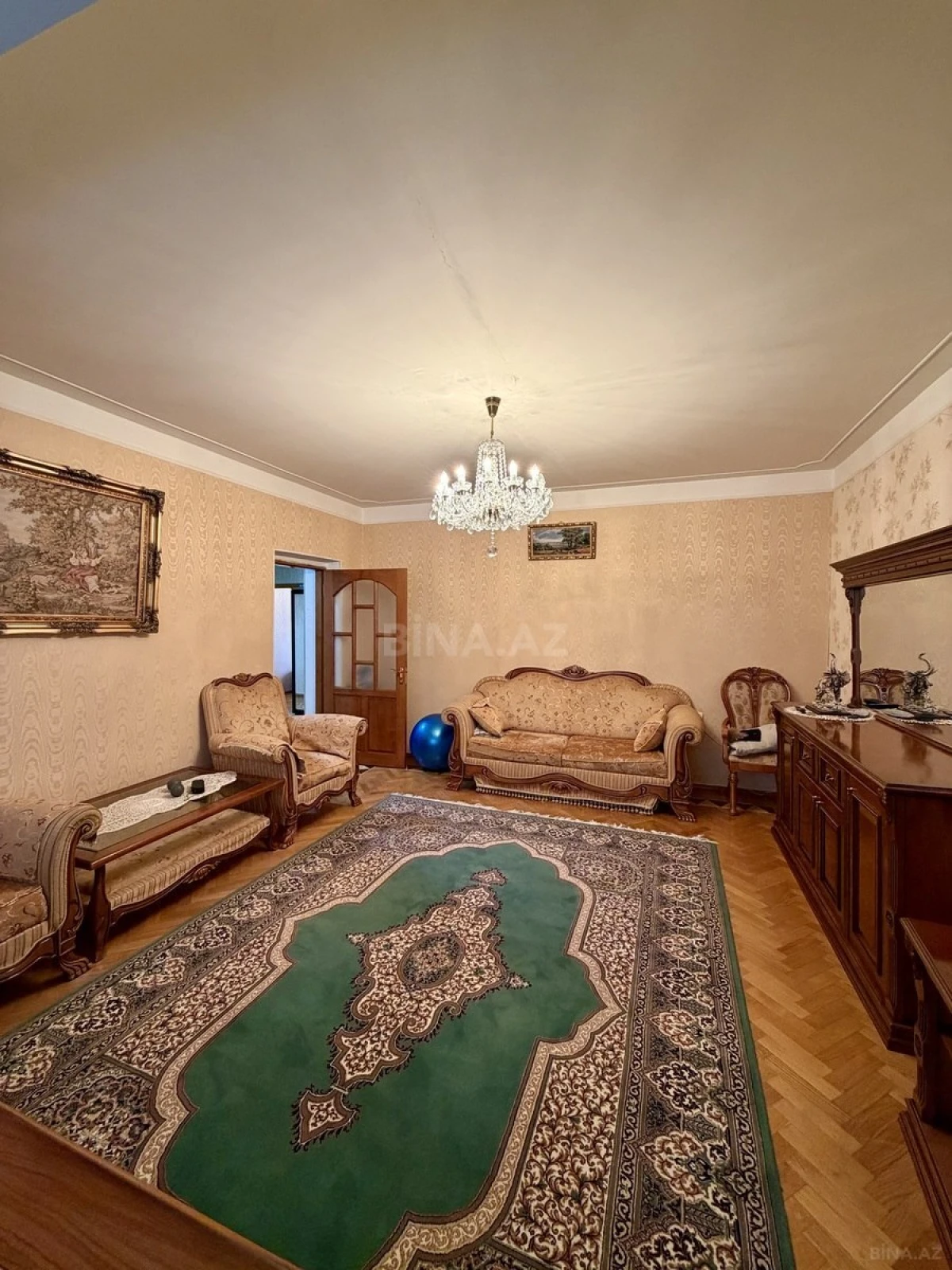 Satılır 4 otaqlı mənzil 100 m²