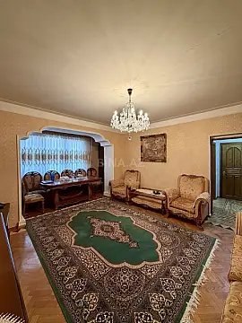 Satılır 4 otaqlı mənzil 100 m²
