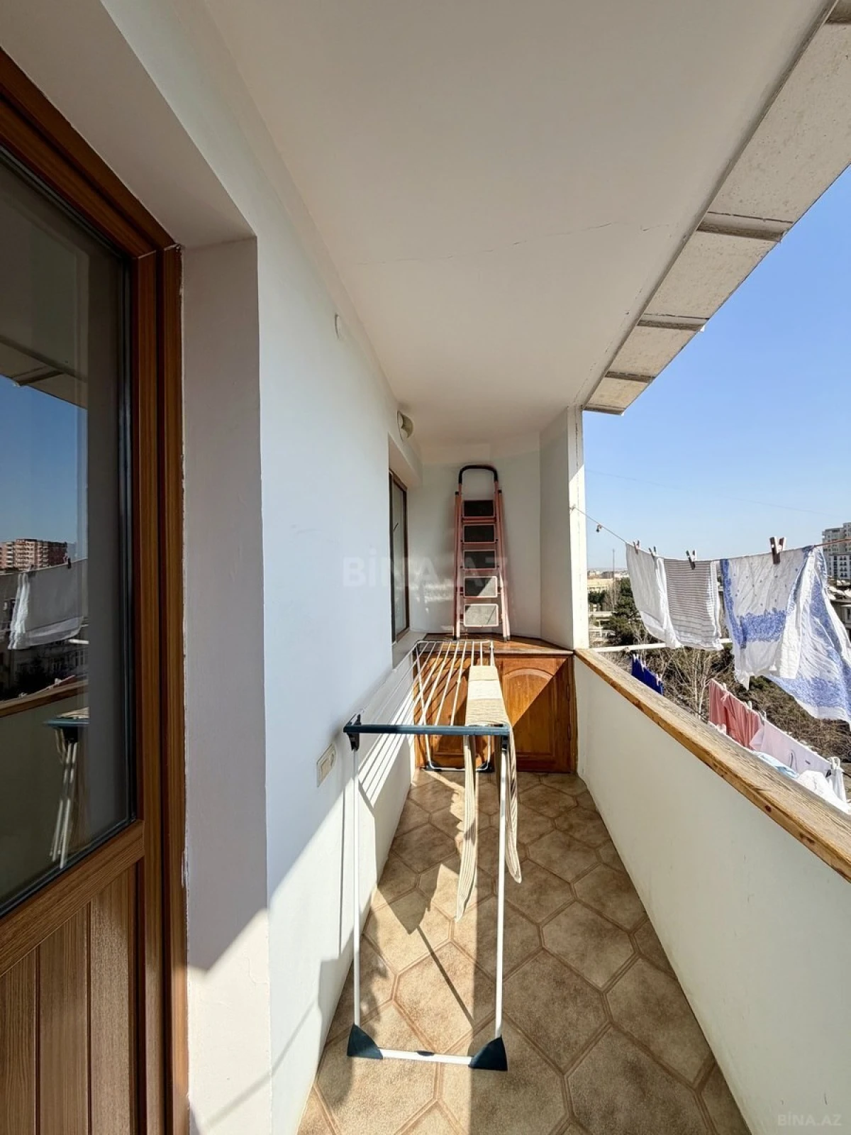 Satılır 4 otaqlı mənzil 100 m²