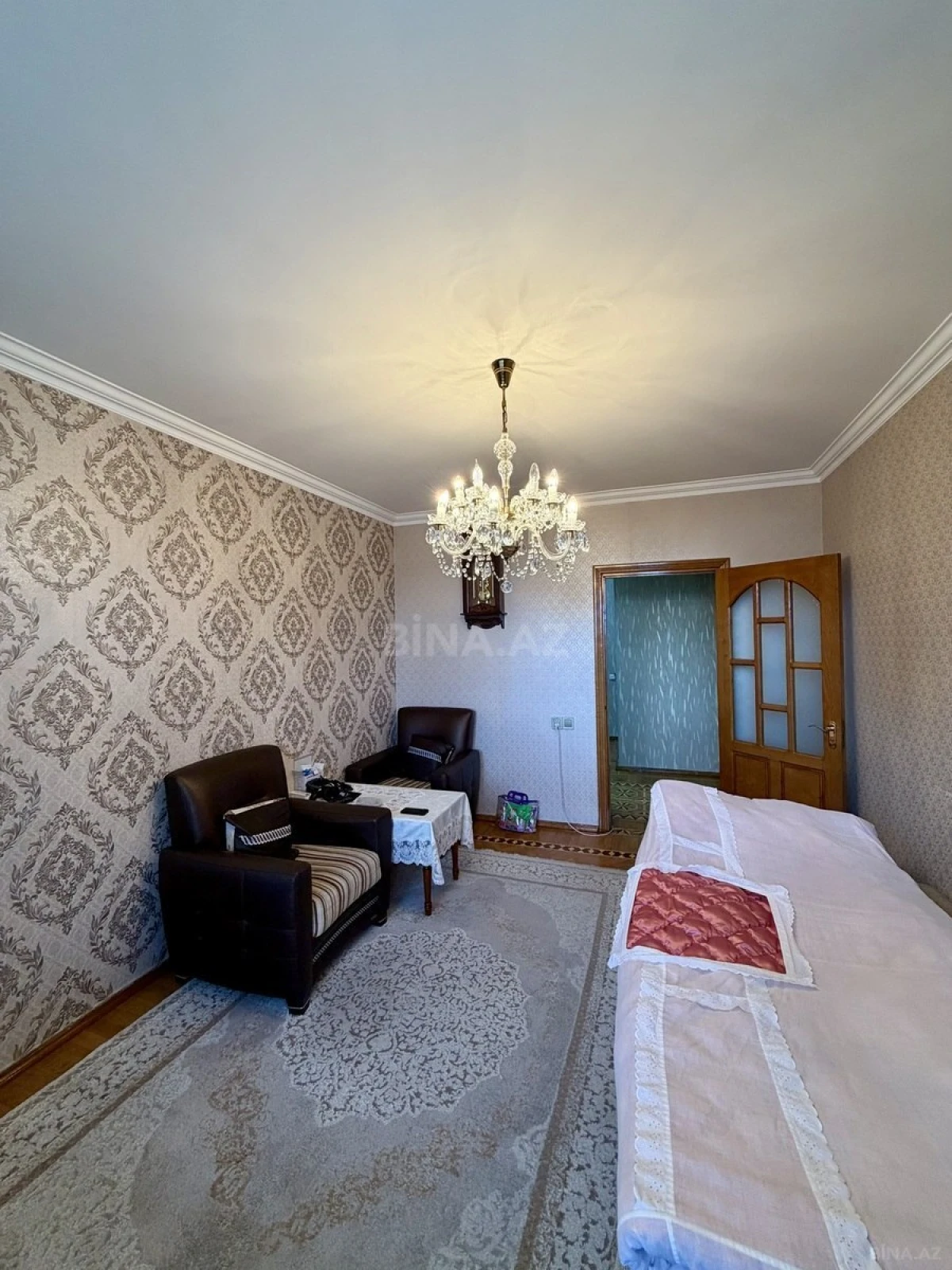 Satılır 4 otaqlı mənzil 100 m²