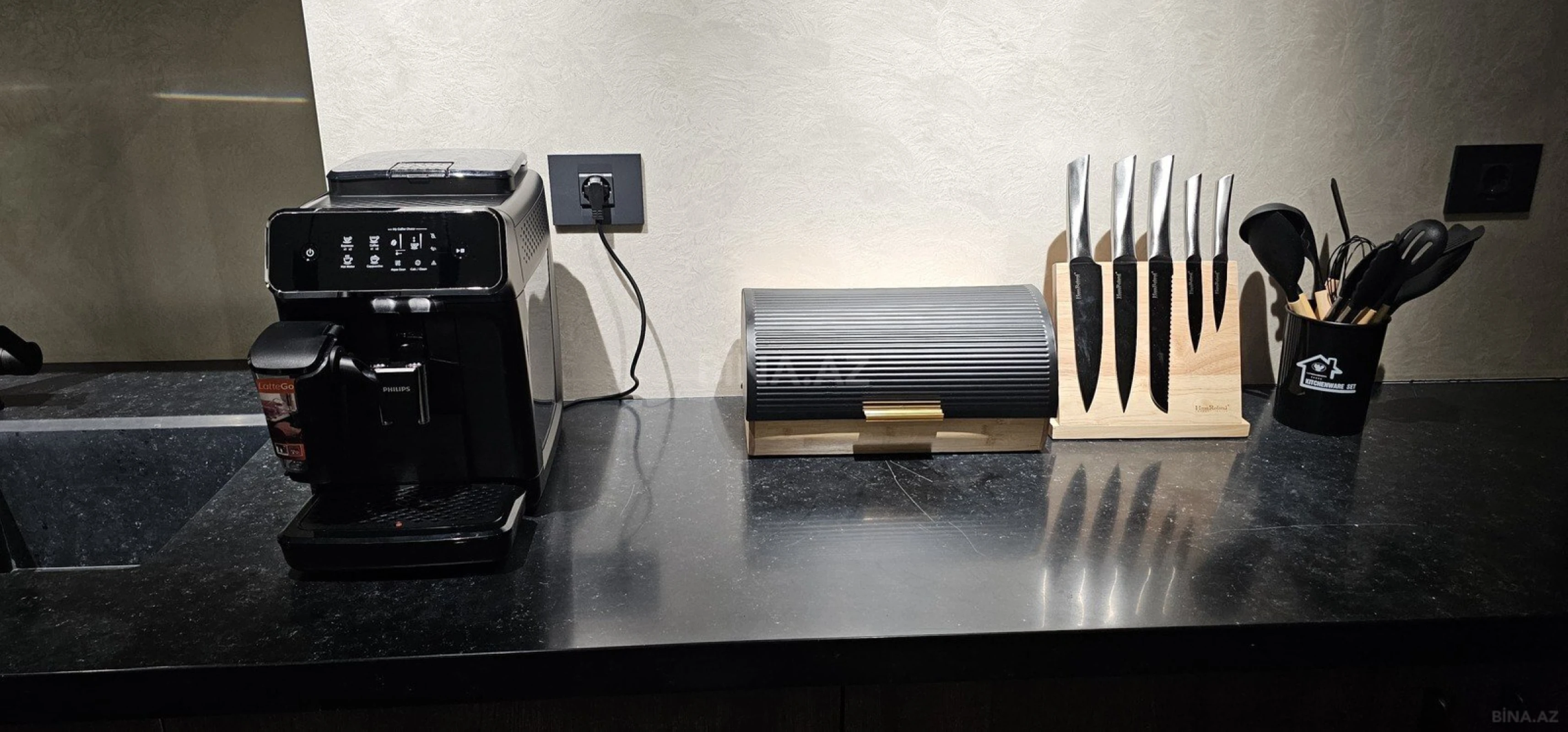 Kirayə verilir 4 otaqlı mənzil 180 m²