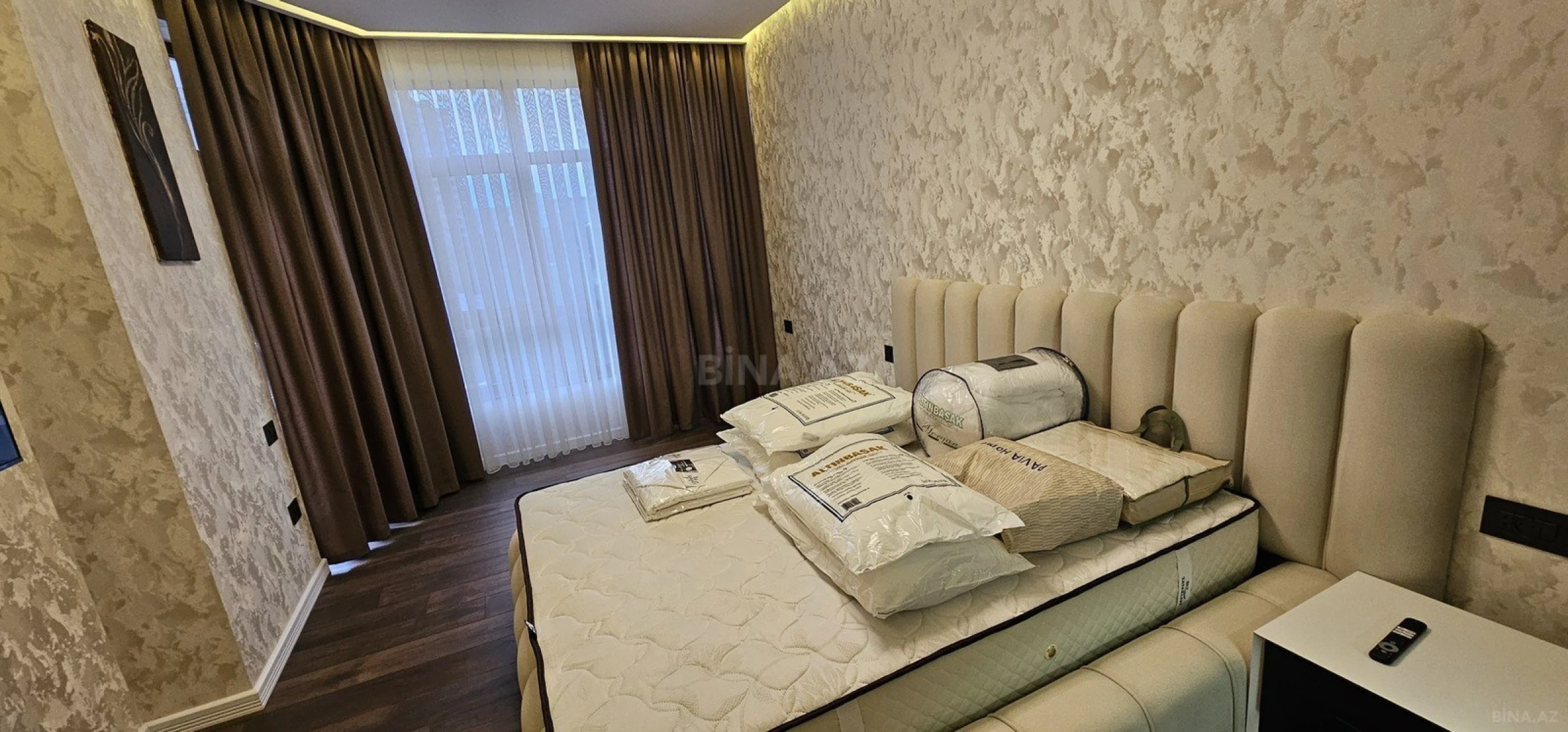 Kirayə verilir 4 otaqlı mənzil 180 m²