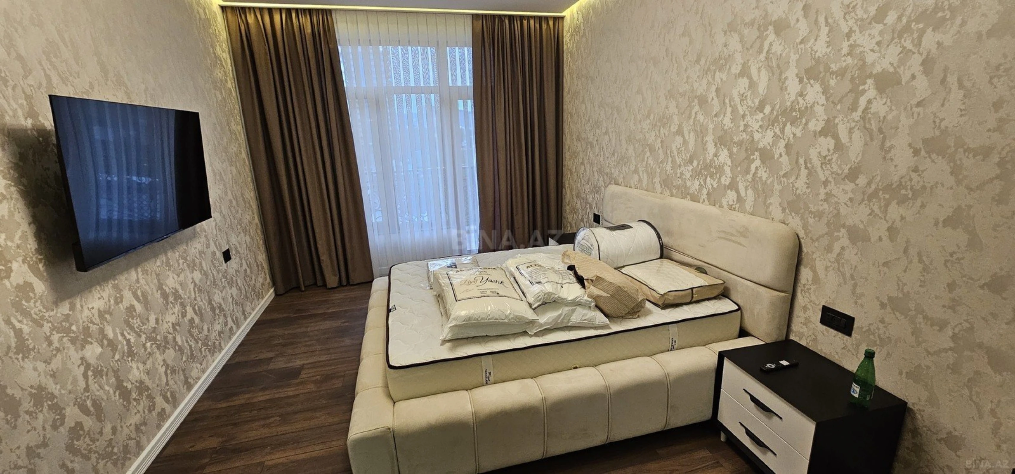 Kirayə verilir 4 otaqlı mənzil 180 m²