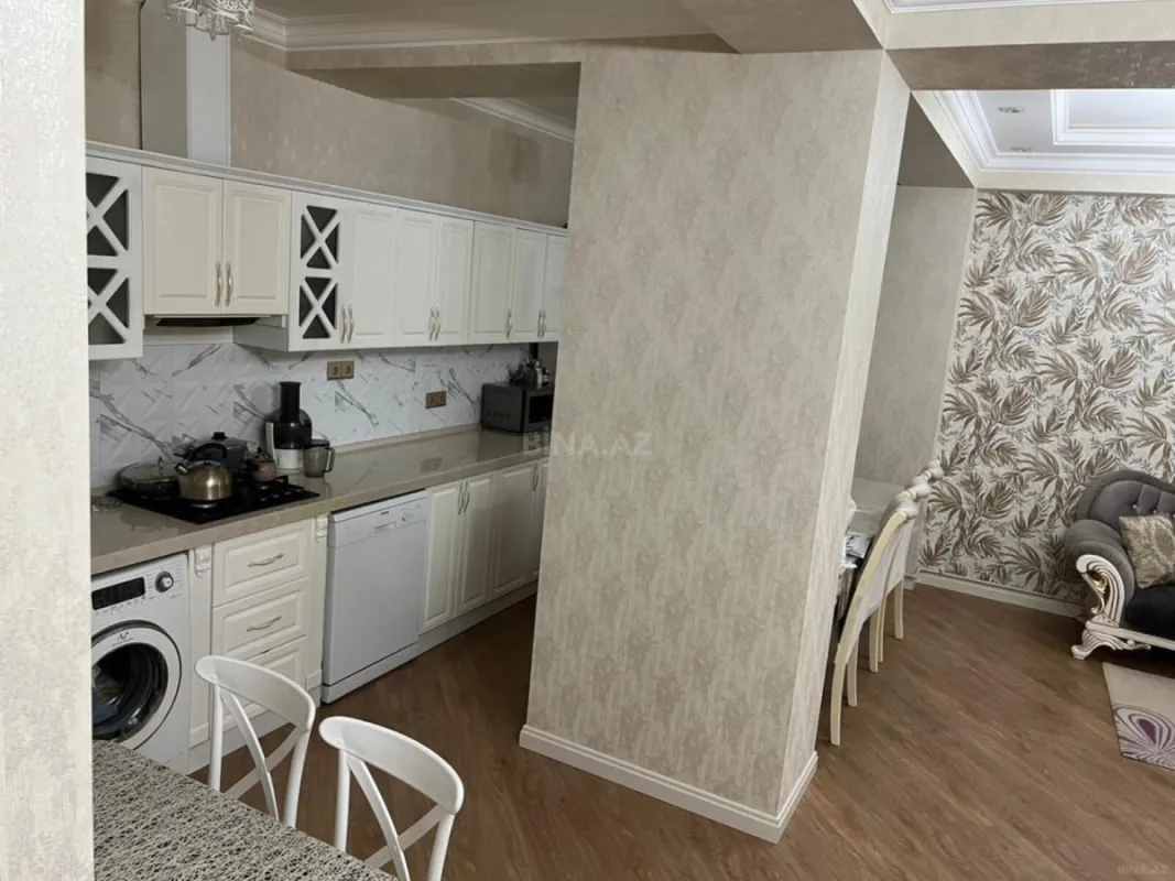 Kirayə verilir 3 otaqlı mənzil 100 m²