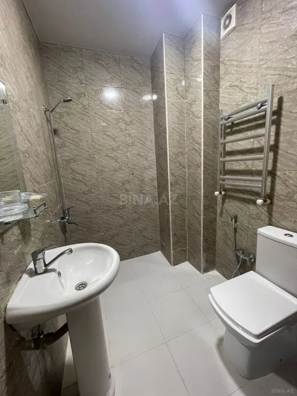 Kirayə verilir 2 otaqlı mənzil 73 m²