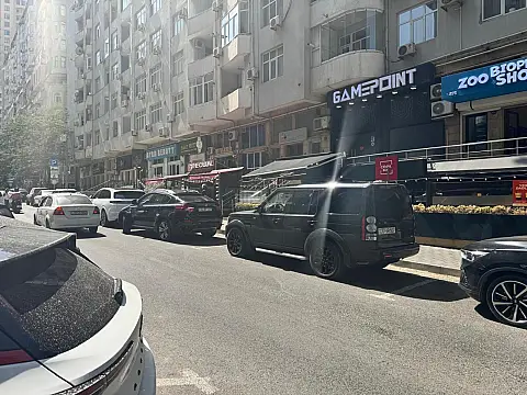 Satılır obyekt 165 m²