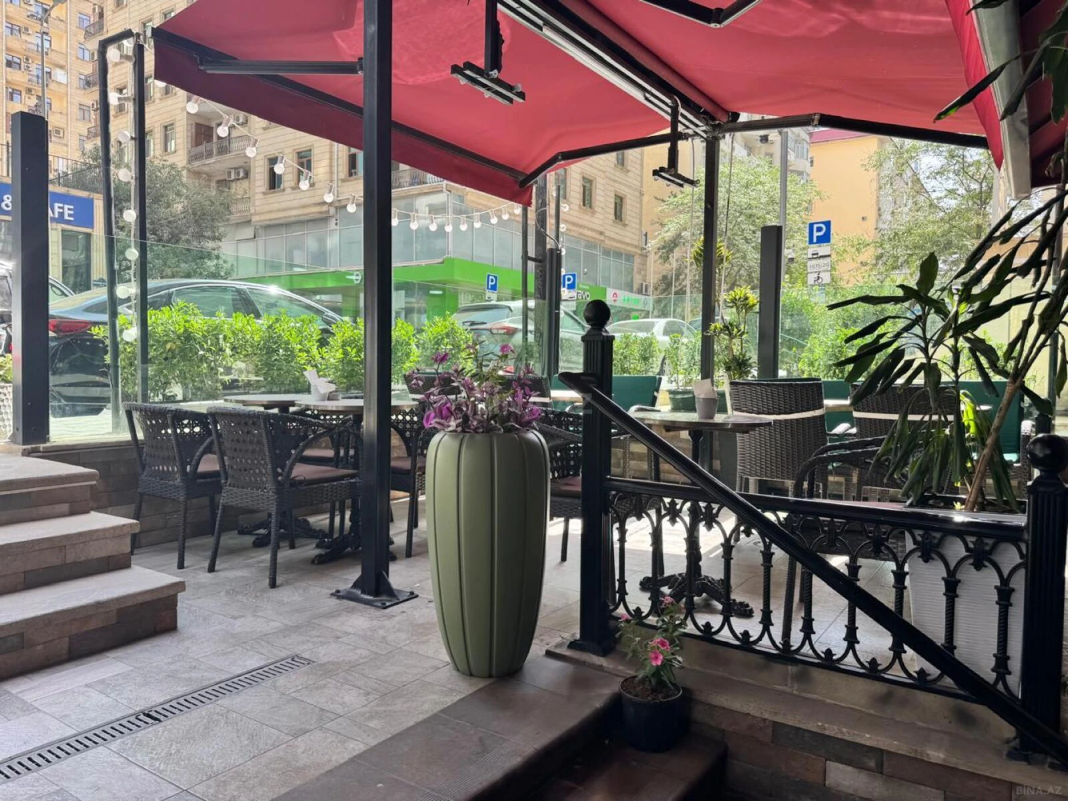 Satılır obyekt 165 m²