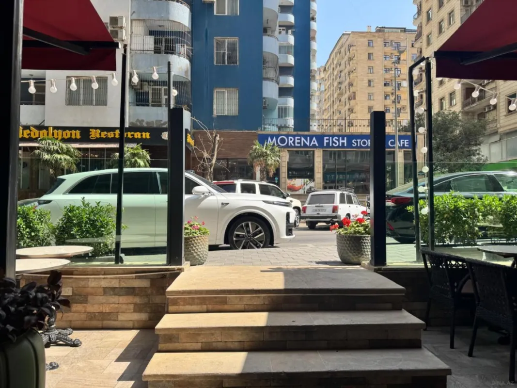 Satılır obyekt 165 m²