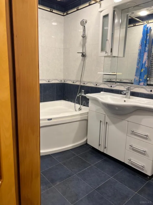 Kirayə verilir 2 otaqlı mənzil 57 m²