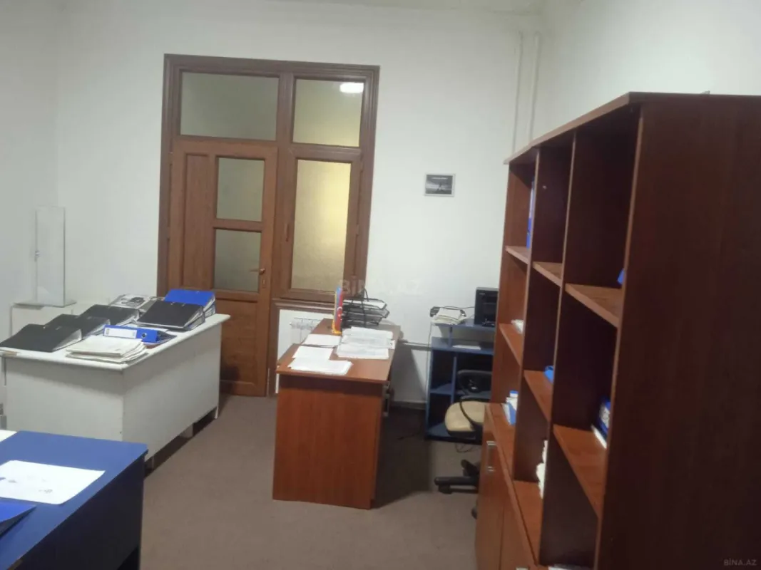 Kirayə verilir 4 otaqlı ofis 120 m²